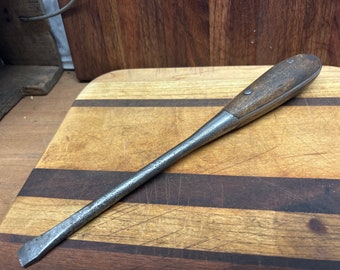 Vintage wood screwdriver hickory handle, flat, Germany style, woodworking