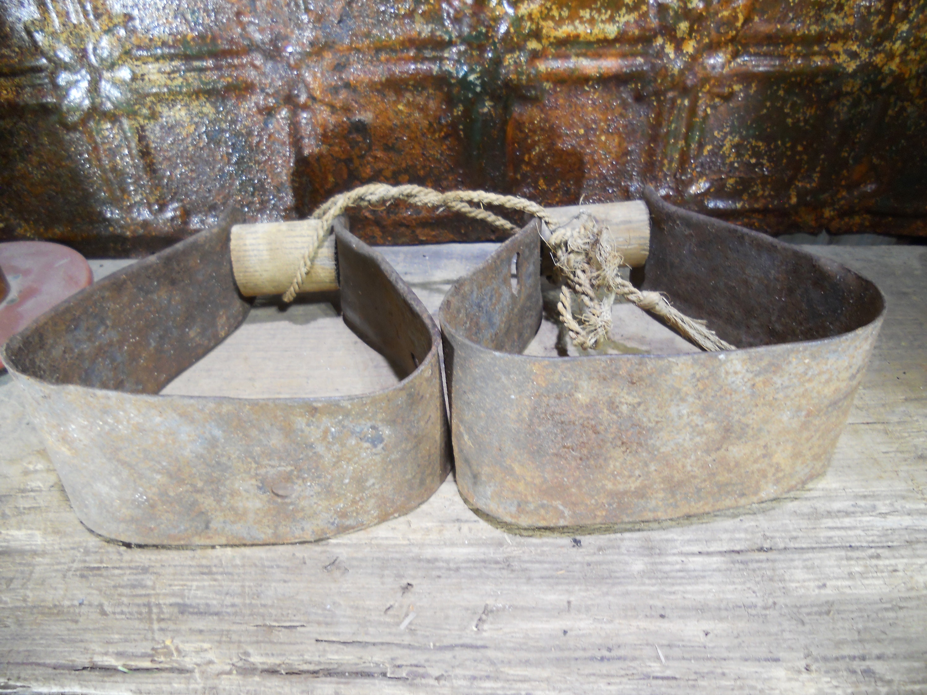 Paire d'étriers de selle Allemands WW2 - SCHMOLE & CIE MENDEN WW2 german bright steel army