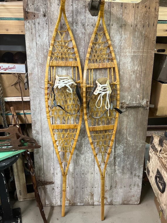 Vintage Handmade Snowshoes. Cabin Decor. - Etsy display picture 3