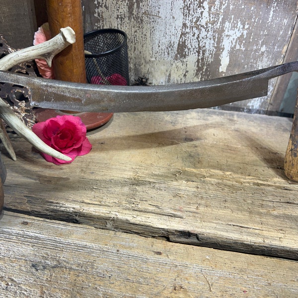 Vintage Timber Log Cabin Draw Knife , Farm Tool, Wood Carving, 9-1/2” blade