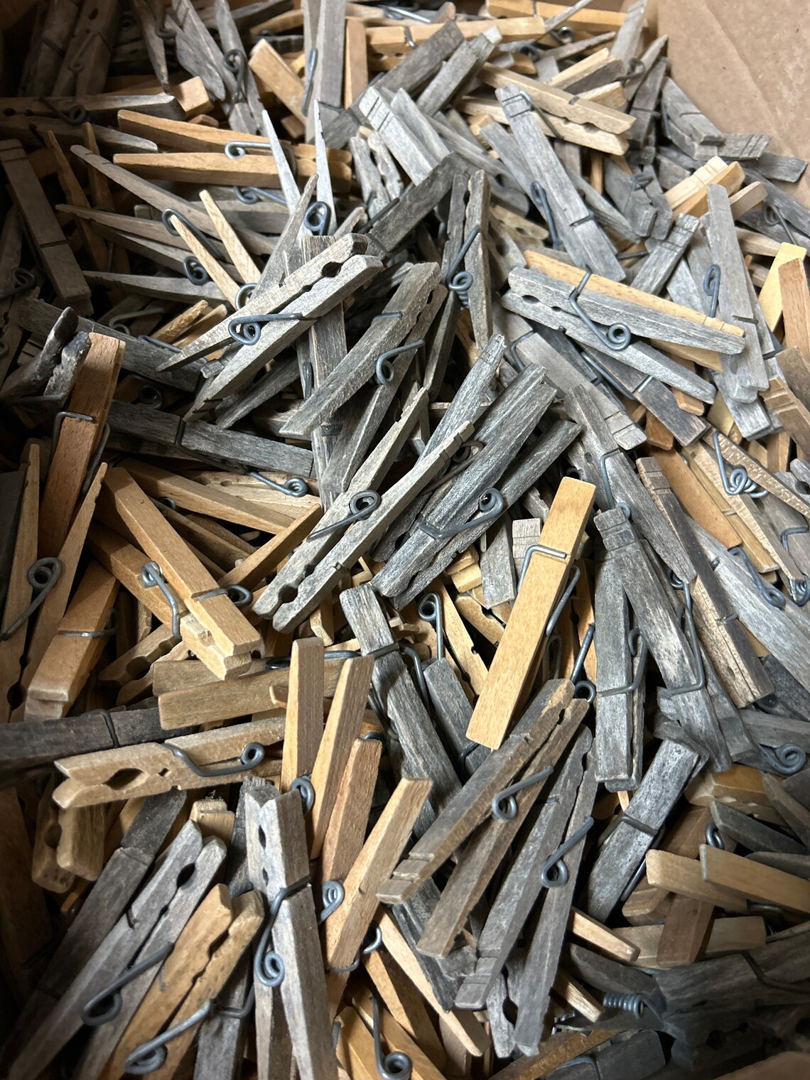 12 Vintage Wood Spring Loaded Clothes Pins Vintage Laundry Etsy