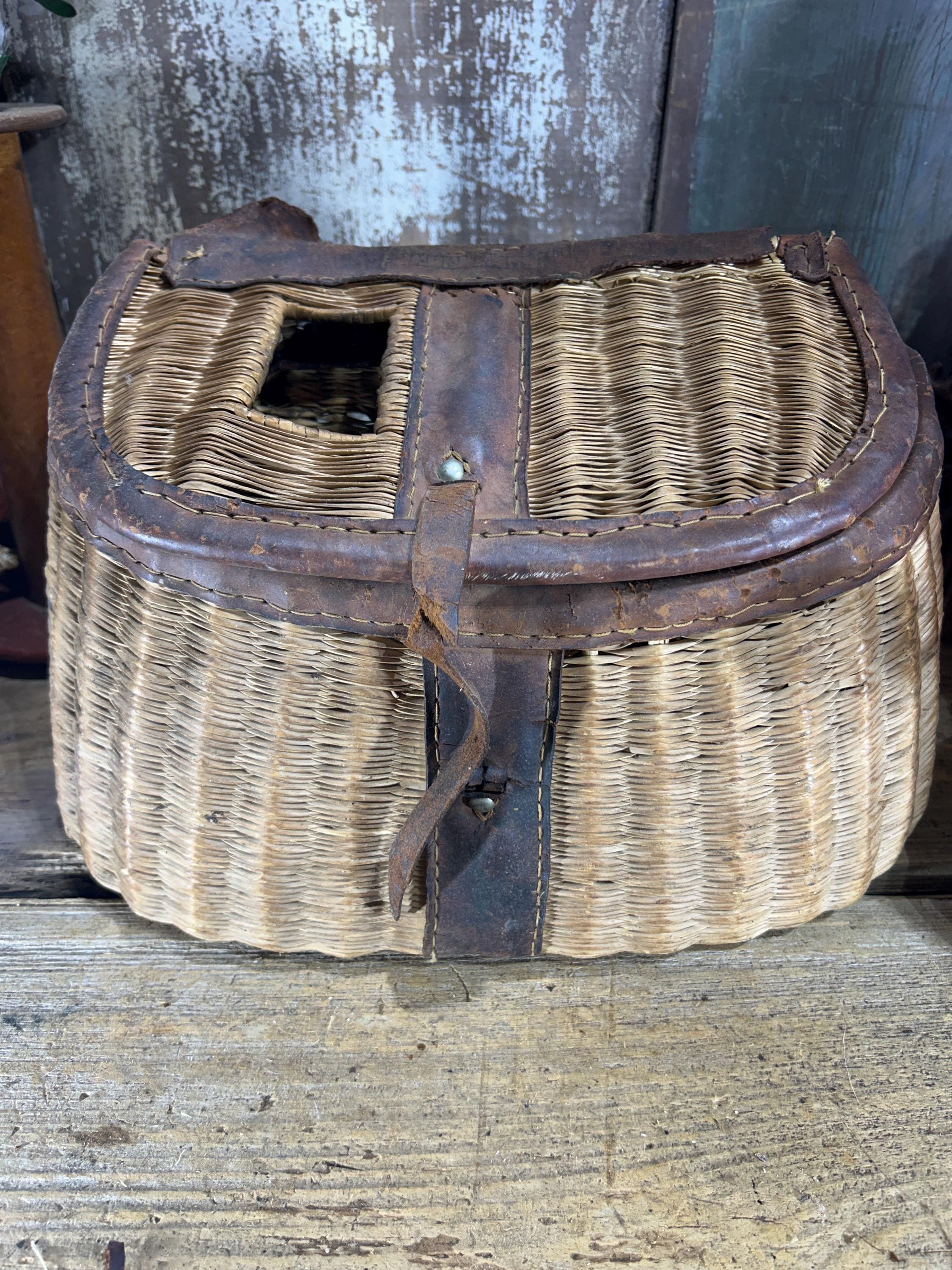 4 pc wooden antique fishing pole with case Vintage Fishing Net for decor - It Floats!