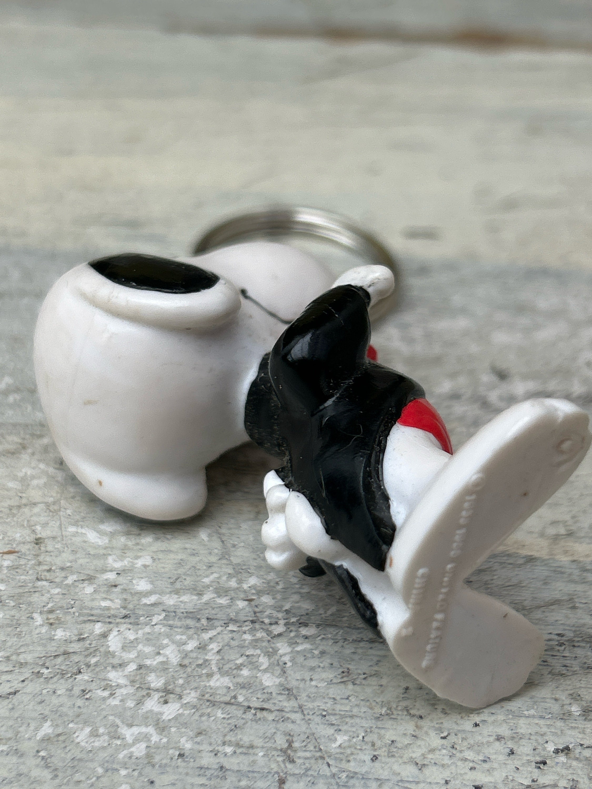 Snoopy, Peanuts, Keychain. Charlie Brown, Charles Schultz - Etsy
