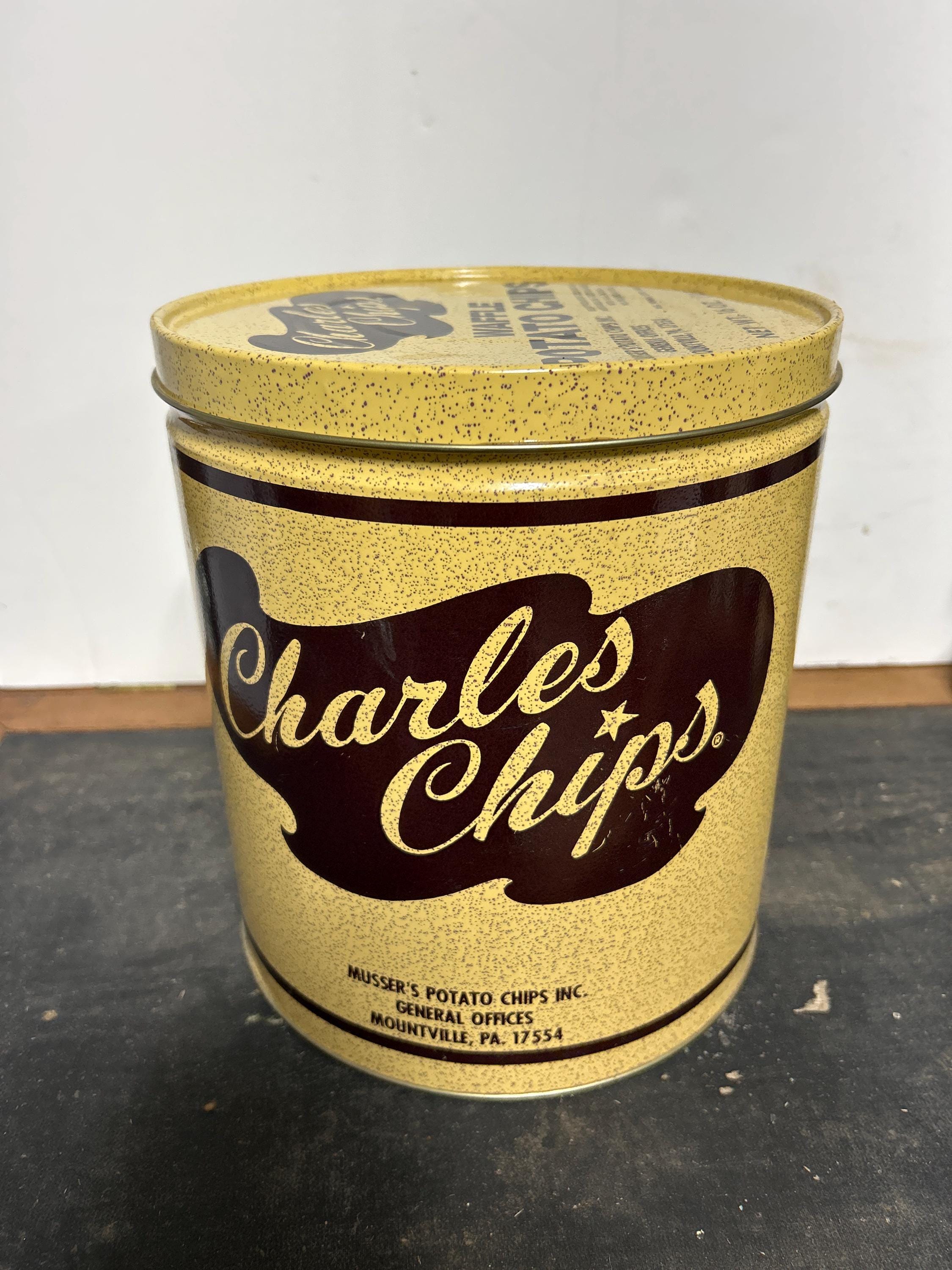 Antique Charlie’s Chips Tin 1 lb. Original tin, Mountville PA