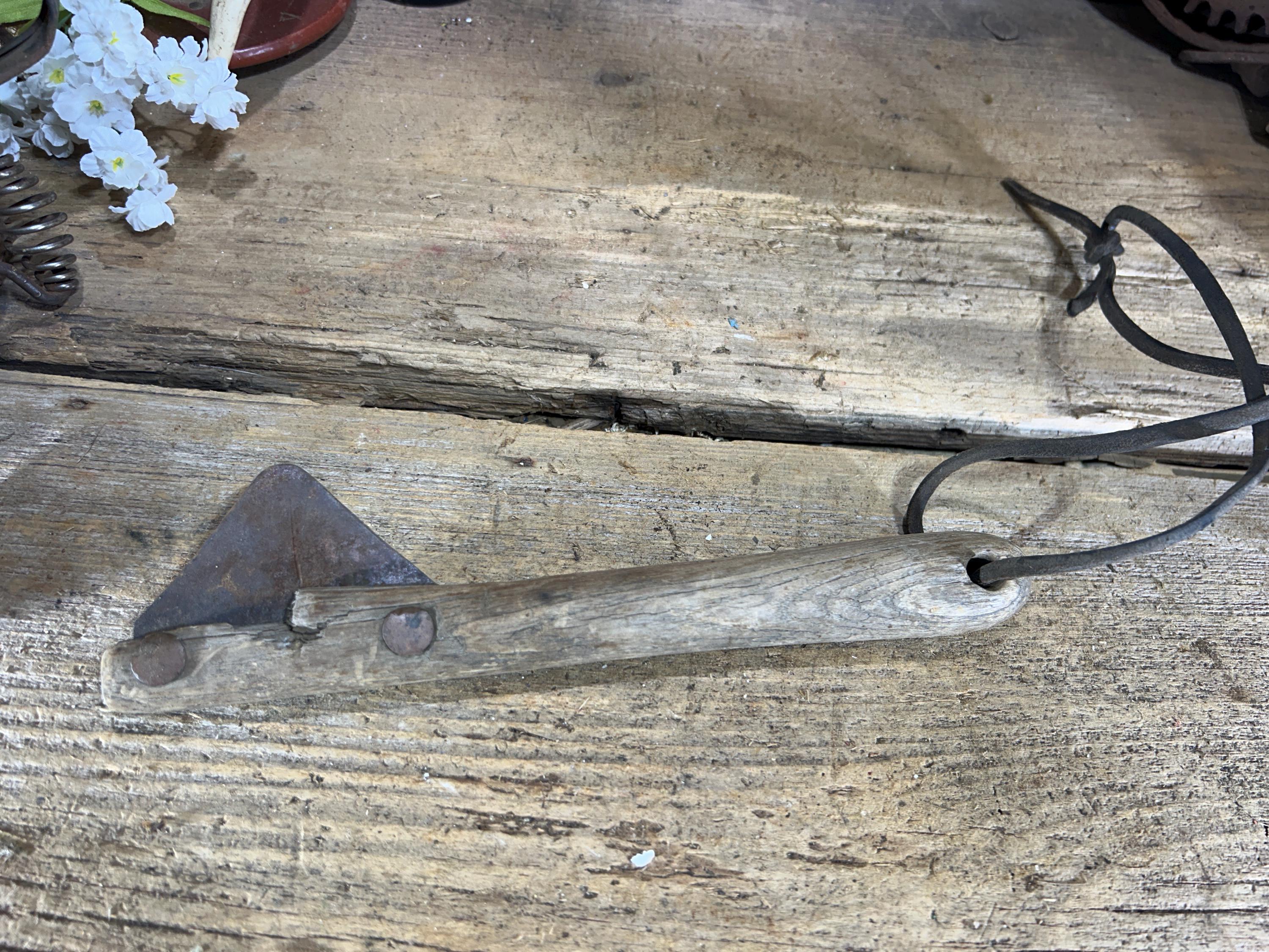 Tobacco Machete