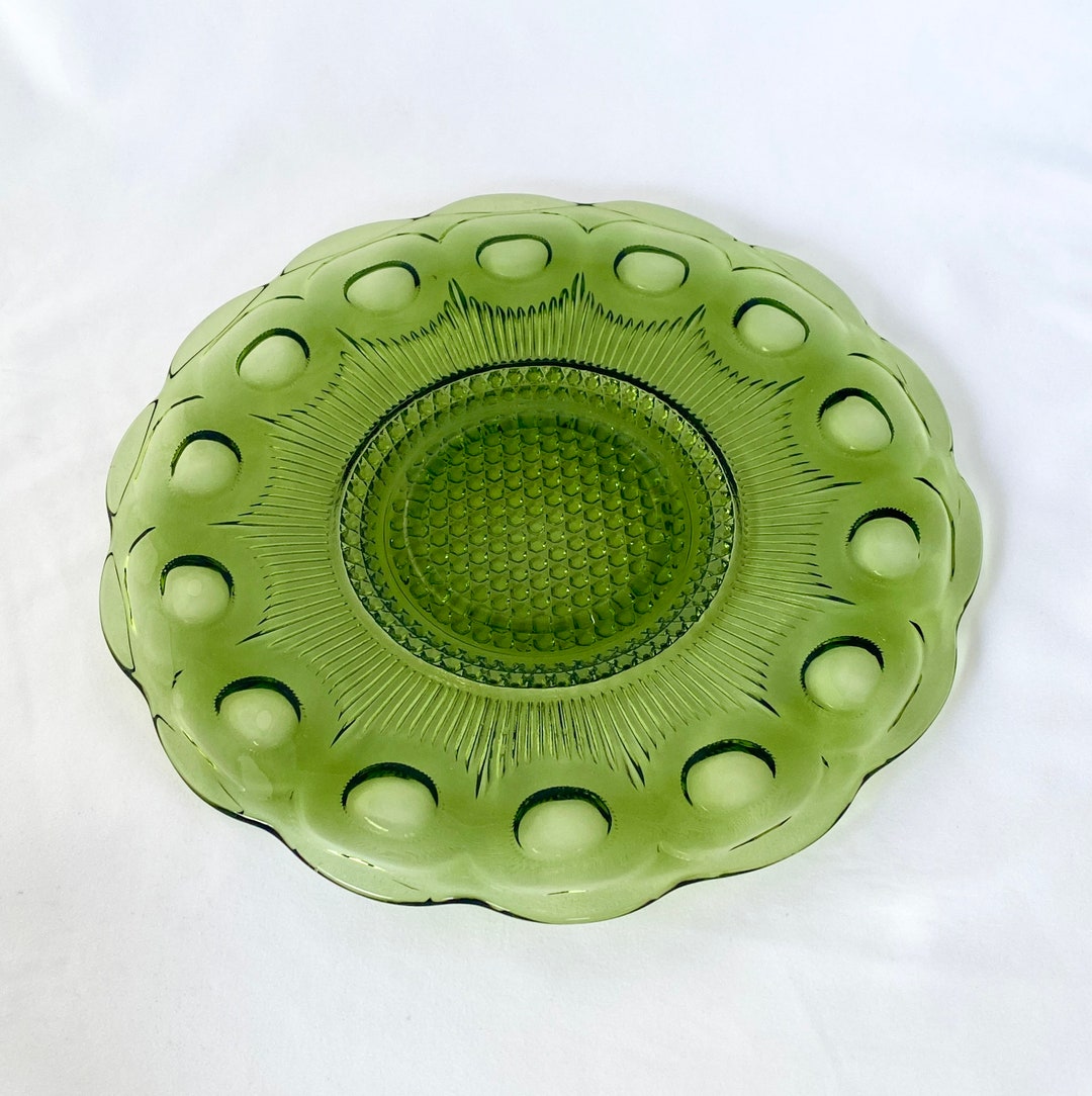 Vintage Bartlett Collins St. Genevieve Green, Manhattan Pattern Round