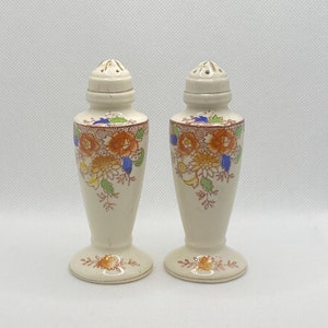 Vintage Hand Painted Ceramic Japanese Ceramic Salt and Pepper Shakers