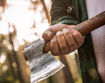 Hand Forged Camping Hatchet – Long Handle Bushcraft Axe Tool