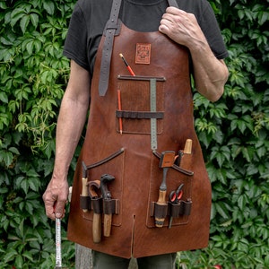 Handmade Leather Apron for carftsman. image 1