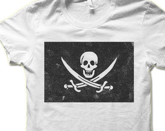 Jolly Roger Skull /& Crossbones T-shirt Pirate Flag shirt Military Navy tshirt