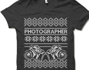 Photographer Christmas T Shirt. Photographer Christmas Gift.