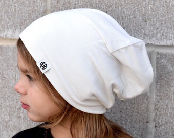 White slouchy beanie/ baby boy slouchy beanie/ boy beanie/ toddler hat/ hipster beanie/ kids beanies/ slouchy toddler beanie/