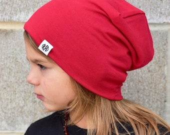 Bonnet rouge bébé/ bonnet bébé ample/ chapeau hipster/ vêtements bébé hipster/ Saint-Valentin enfants/ bébé garçon/ vêtements pour tout-petits/ bonnet ample garçon/