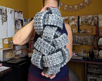 Abstrakter Schädel Kunst Skulptur, Auto Reifentritte, Zen-Dekor