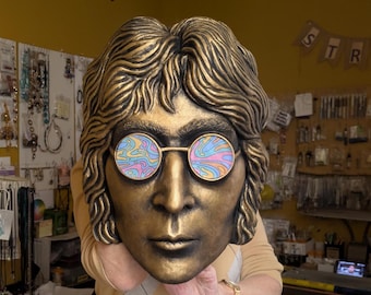 Handgefertigte John Lennon Wandskulptur, kultige Beatle Rockstar Skulptur, psychedelische Brille
