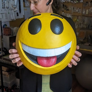 Emoji glückliches Gesicht Wandskulptur, Emoji Kunst, Promi-Wandkunst, Emoji Dekor, Pop Art