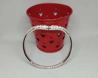 Vangovango Gasy Man bangle bracelet in solid silver from Madagascar. Ref8