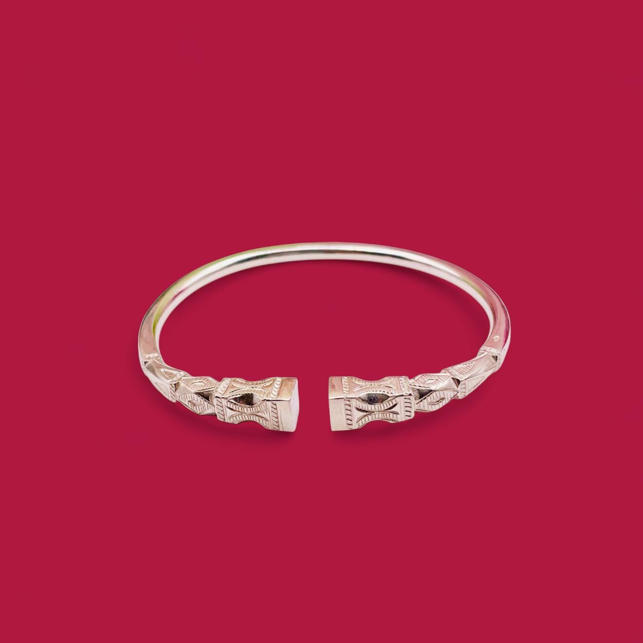 Bracelet Jonc Homme Argent Massif 950/1000 – Artisanat Malgache Vangovango – Ref5 Aloalo Soa
