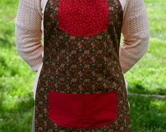 Delantal floral marrón / Tres bolsillos / Lazo de cuello ajustable / Hecho a mano exclusivamente en los EE. UU.
