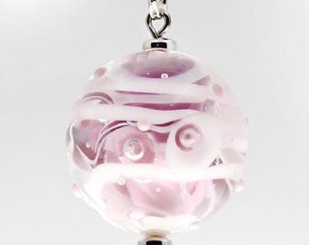Danza Suave, colgante de cristal hecho a mano. Exclusivo en collar de plata 925 de Singapur.