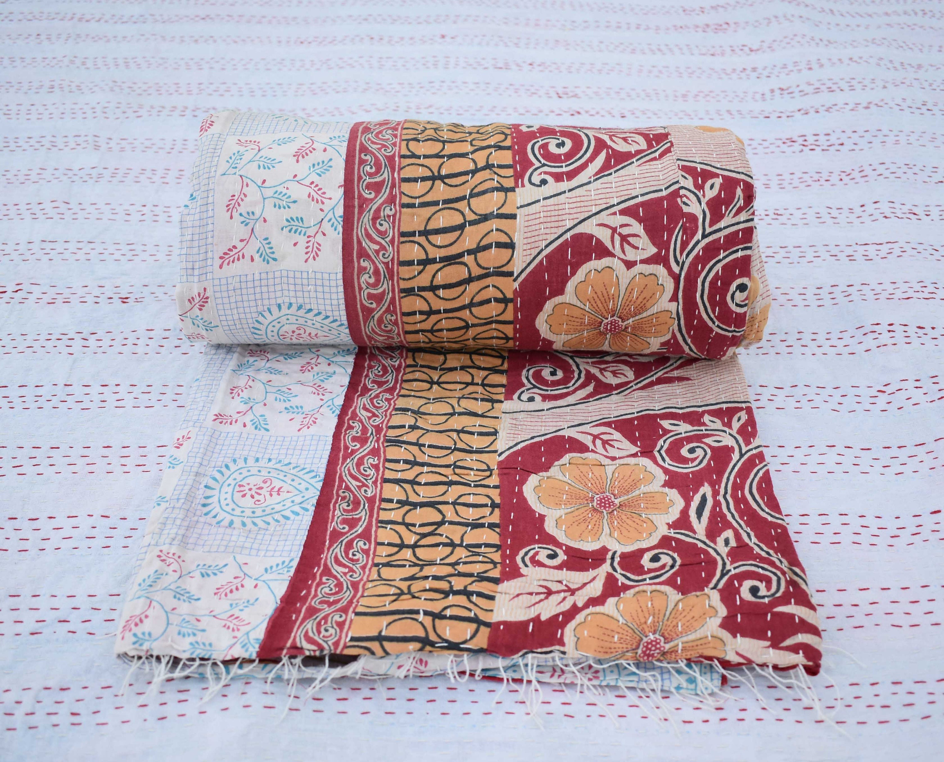 両面ヴィンテージ ツインサイズ カンタ キルト インドベッドカバー