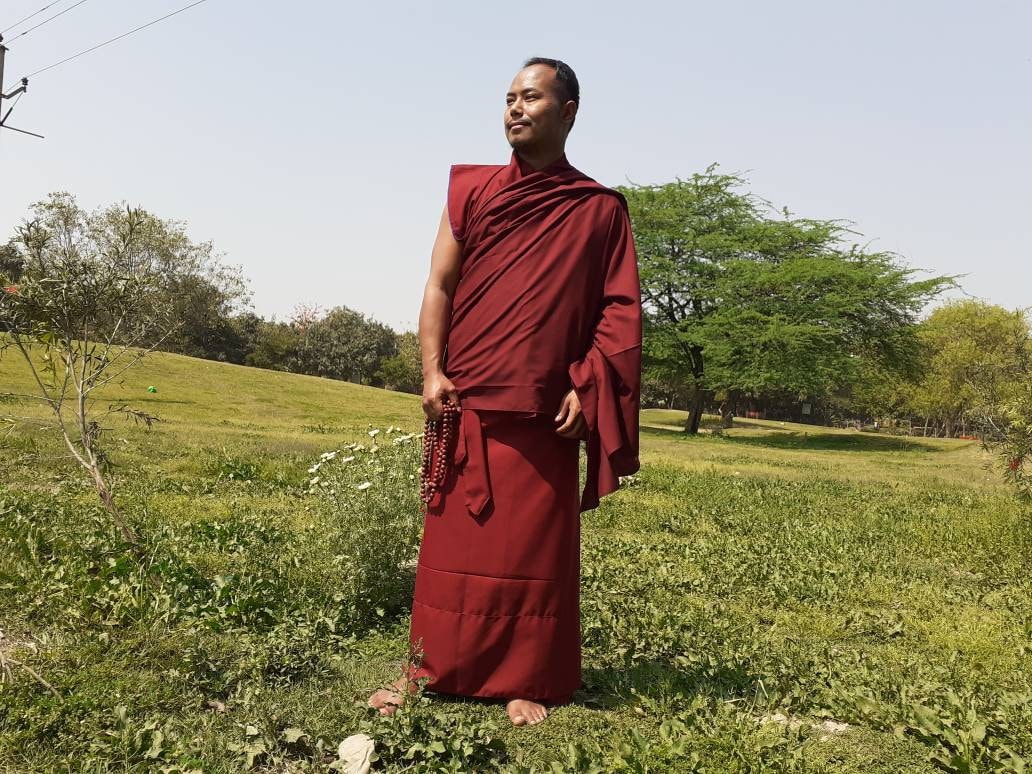 Costume Moine Bouddhiste Shaolin - Robe Zen Méditation - 75% Polyester 25% Coton - Taille 45