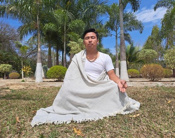 Handwoven Handspun Offwhite Himalayan Sheep Wool Meditation Shawl,Himalayan Prayer Blanket,Kullu Shawl,Ethnic Indian Shawl,Wool Prayer Wrap