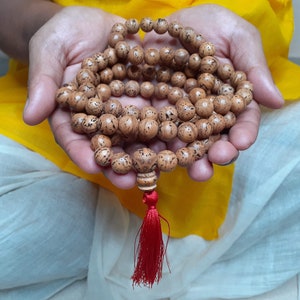 Monk Bead Necklace -  Canada