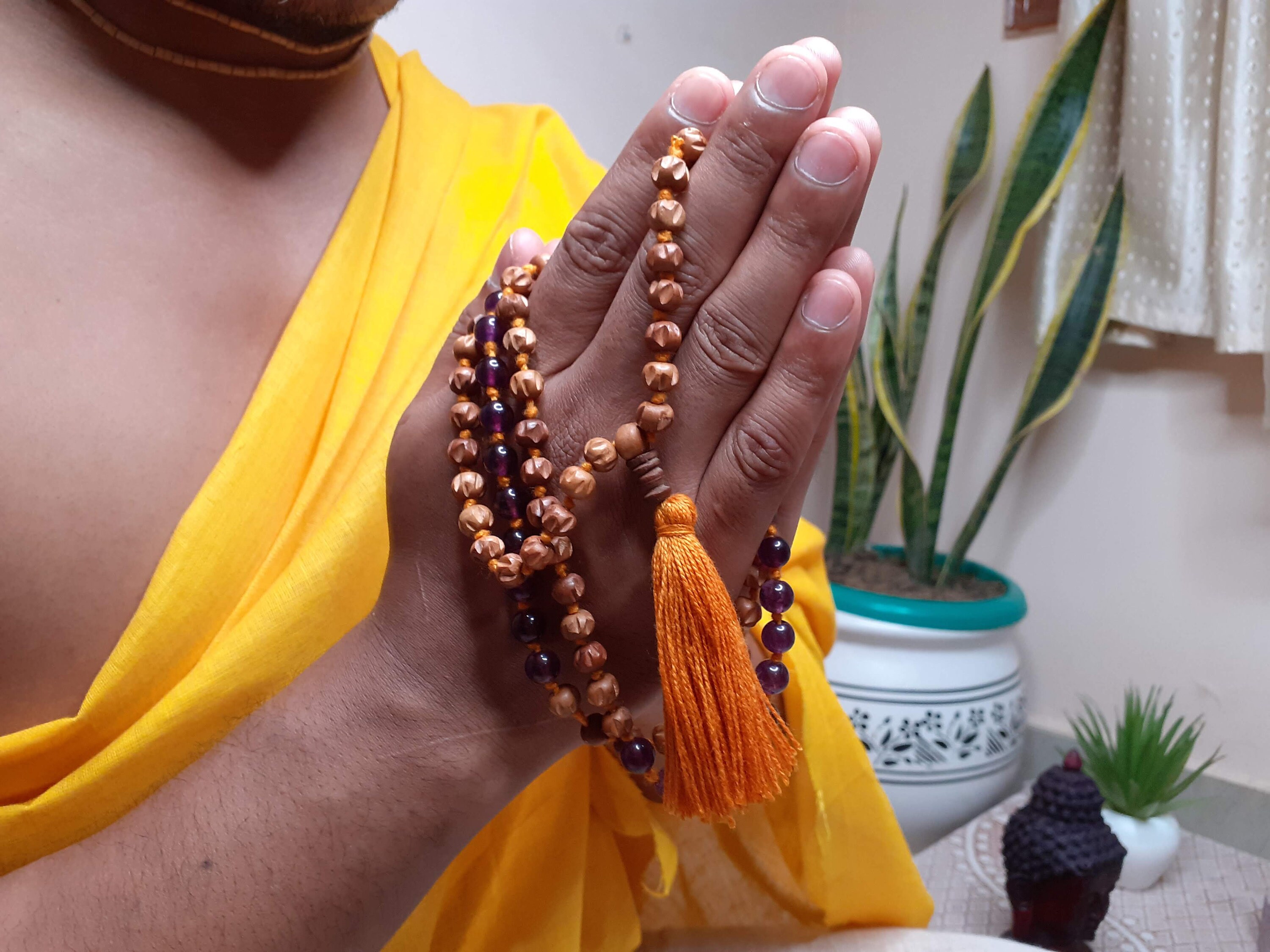 Spiritual Sandalwood Mala, Amethyst Stone ,Wood Prayer Beads,Hand Knotted Necklace,Buddhist Prayer,Meditation Beads,Mantra Chanting Hindu