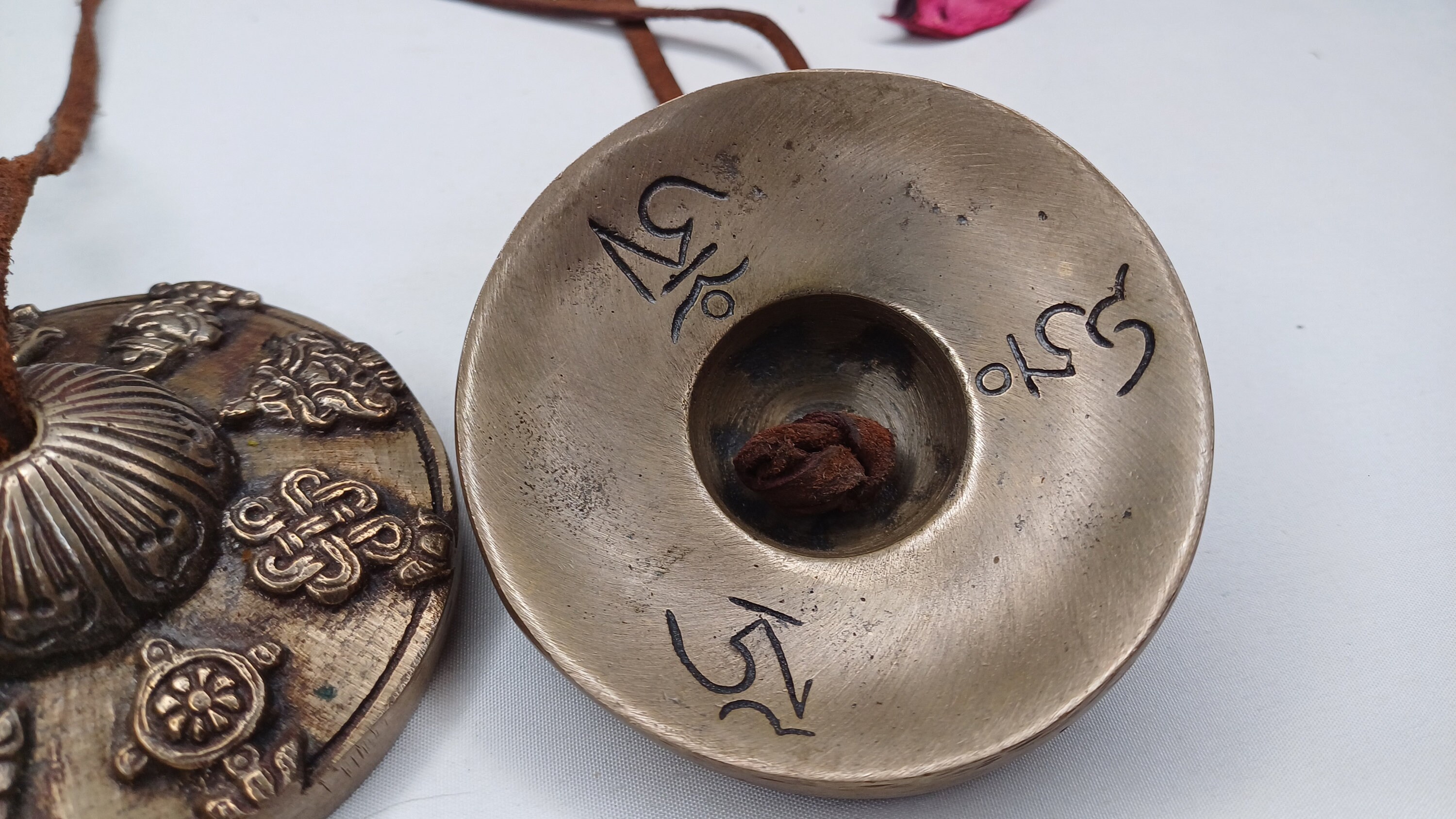 Tingsha Tibetano Per Meditazione - Campane 5cm Con Simboli Della Fortuna - Foto 4
