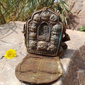 Antique PADMASAMBHAVA Tibetan Ghau Shrine,Pocket Tibetan Buddhist Altar,VintagePortable Travel Tibetan Repousse,CopperSilver Ghau Prayer Box
