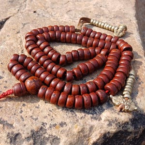 108 Bevel Cut Shape Aged Naturally Dark One Eye Bodhi Seeds Mala,Tibetan Buddhist Bodhi Beads,11 mm Phoenix Eye Nepali Bodhi Prayer Rosary