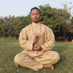 Ropa para meditar hombre hotsell