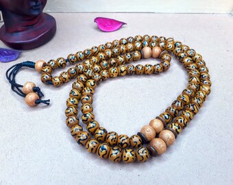 Spirituele houtmala, sandelhoutkralen, handgeknoopte ketting, boeddhistische Tibetaanse gebedskralen, hulpmiddel voor meditatie, helende mantra zingen hindoe