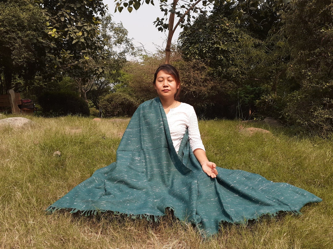 Handwoven Ethical Yak Wool Meditation Shawl,himalayan Yak Wool Prayer