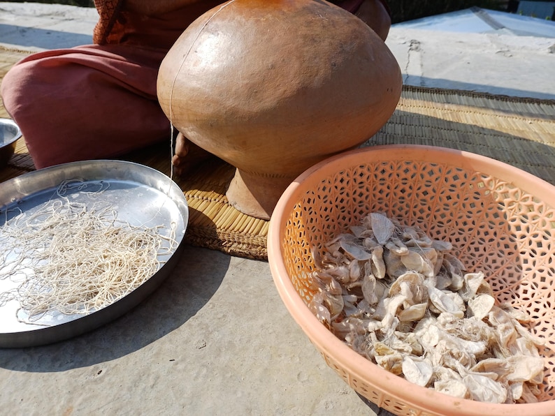 TANTRIK X-Large Traditional Handwoven Tibetan Buddhist Pure Raw Eri Silk Meditation Shawl,Buddhist Silk Zen,Ngakpa Tantrik Meditation Wrap image 8