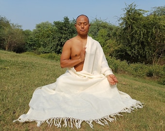 INDRA XL Authentischer Himalaya Angora Gebetsschal | Weiße Handgewebte Meditationsdecke | Leichte spirituelle Zen Yoga Gebet Wrap