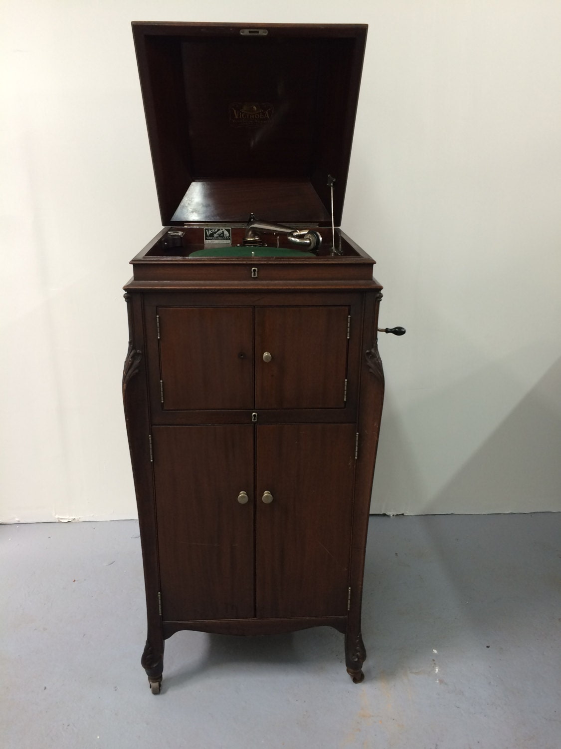Victor Victrola Record Player And Phonograph Empire Antique Co