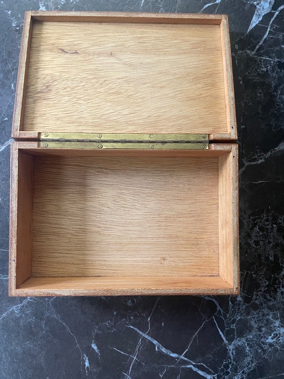 Intarsia crocus wooden box handmade - image 3