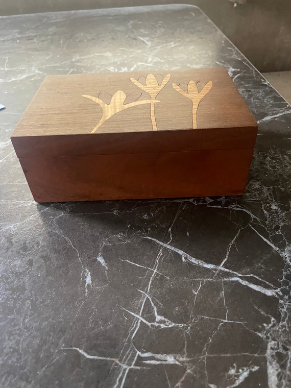 Intarsia crocus wooden box handmade - image 6