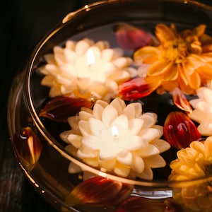 White Dahlia Soy Blend Floating Candles: 3.5 Inch Wedding Centerpiece (Set of 2)