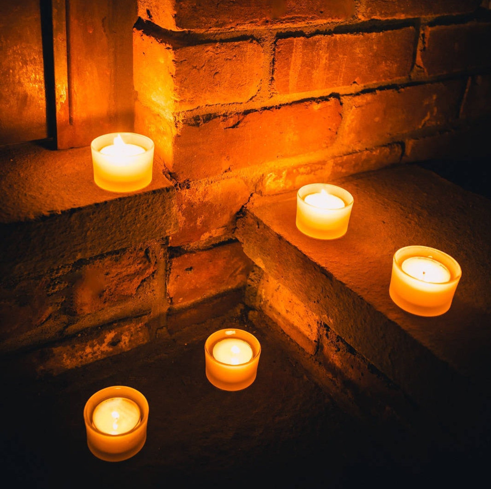 Sungmor 16 Pack Long Burning Scented Tea Light Candles, 100% Natural