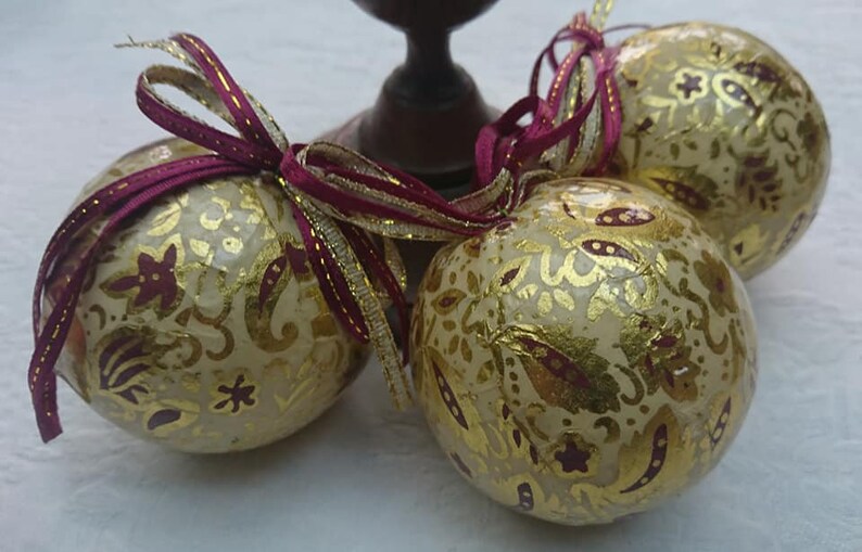 Vintage 1990/'s Papier Mache Christmas Holiday Season Bauble Decorations BoutiqueByDanielle Interior Decor Interior Decorator