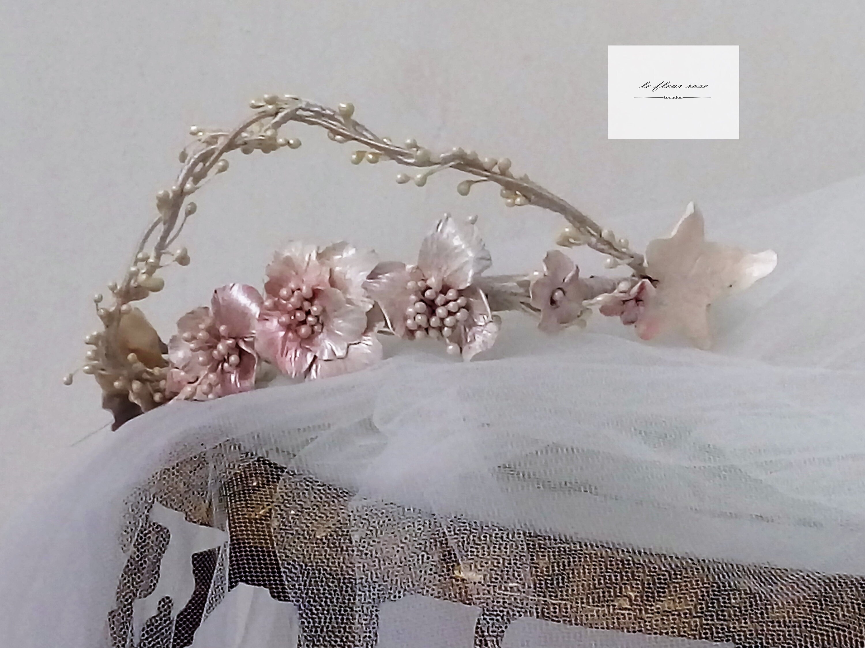 tiara made of flowers