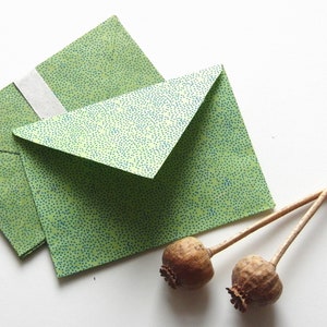 Enveloppes C6 "Dots" en 3 couleurs, pack de 3 et 10, imprimé Lokta, 16 x 10,5 cm