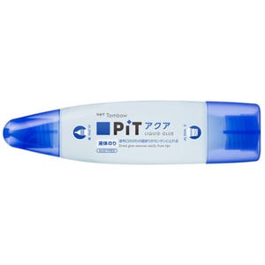 Könnte beinhalten: Eine blaue und weiße Tombow PIT Flüssigkleberflasche mit dem japanischen Text "アファ" und "液体のり" auf dem Etikett. Der Kleber ist geruchslos und trocknet klar.
