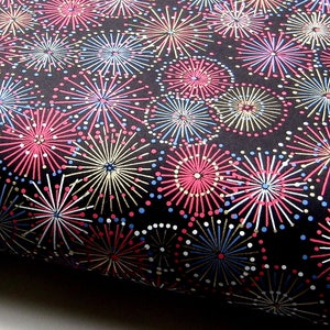 Papier japonais Chiyogami « Hanabi - Feux d'artifice sur fond noir »