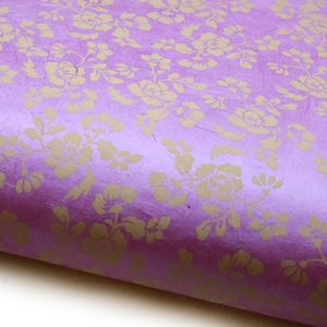 Carta Lokta "Rose Vines". Viola/grigio chiaro. Carta nepalese fatta a mano, stampata.