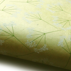 "Ombrelle di fiori" in carta Lokta. Giallo limone/bianco/verde. Carta nepalese fatta a mano, stampata.
