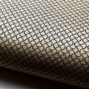 Papier japonais Chiyogami « Ornement floral. Or sur noir »